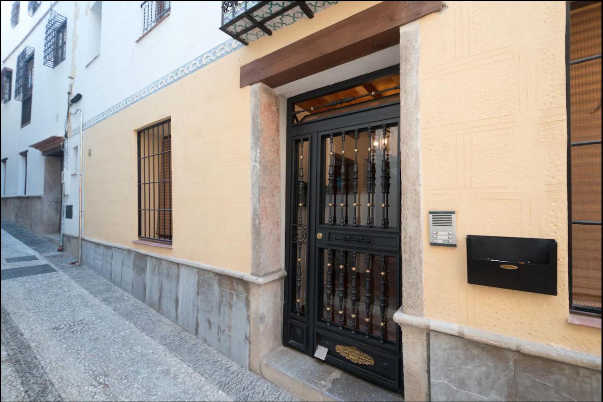 Atico Con Terracita Y Vistas Alhambra, Centro Apartman Granada Kültér fotó